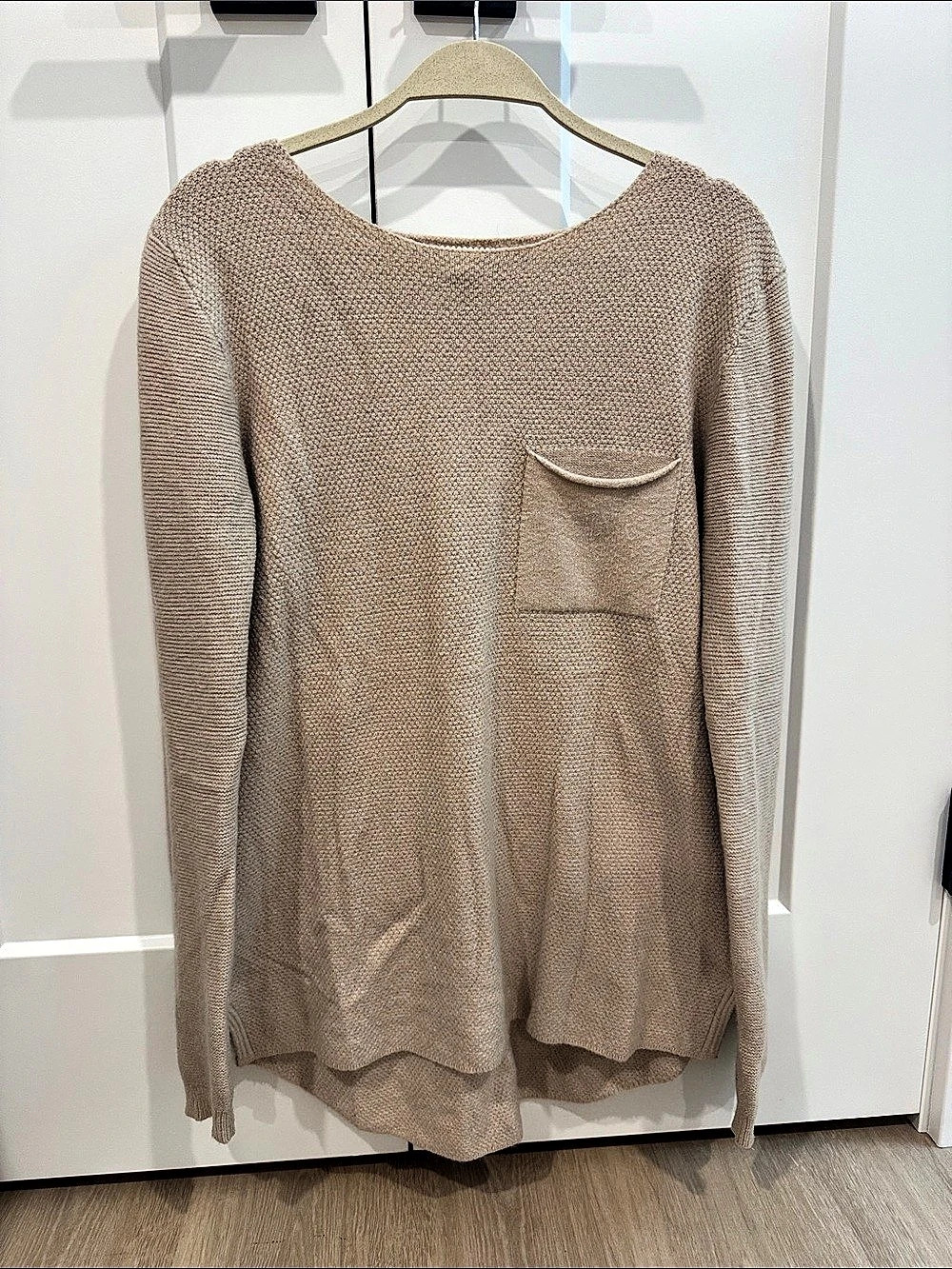 LoveStitch Knit Pocket Sweater in Beige Size Medium